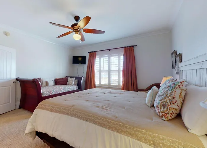 Delightful Escape With Direct Access Wifi Furnished Deck & Full Kitchen Gulf Shores