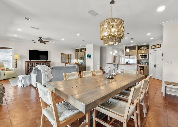 Delightful Escape With Direct Access Wifi Furnished Deck & Full Kitchen Gulf Shores