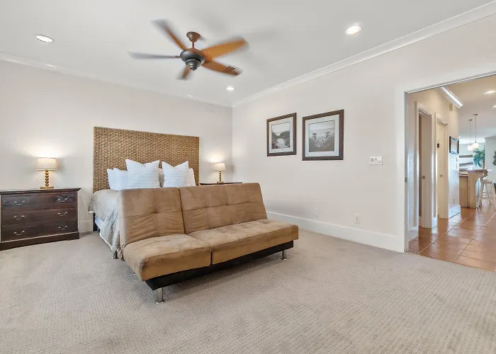 Delightful Escape With Direct Access Wifi Furnished Deck & Full Kitchen * Gulf Shores