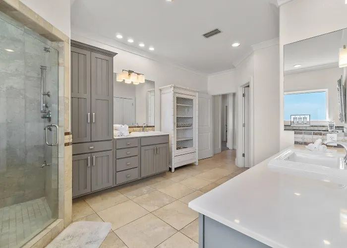 Delightful Escape With Direct Access Wifi Furnished Deck & Full Kitchen Gulf Shores